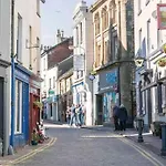 Buxton Mews 펜션 *