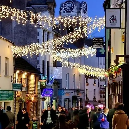 Buxton Mews *